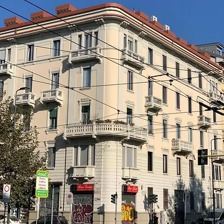 Stylish Flat In Porta Romana-fondazione Prada Milán